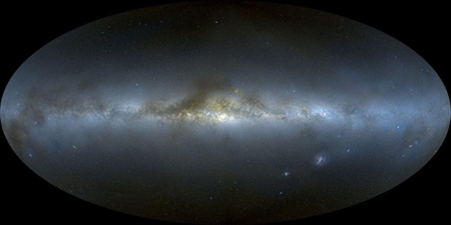 3,000 Images Combine for Stunning Milky Way Portrait
